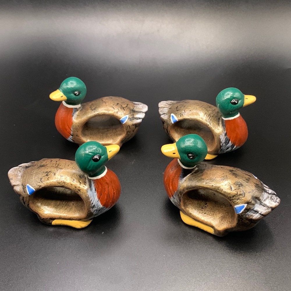*Vintage HAND PAINTED Ceramic Mallard Duck Napkin Rings